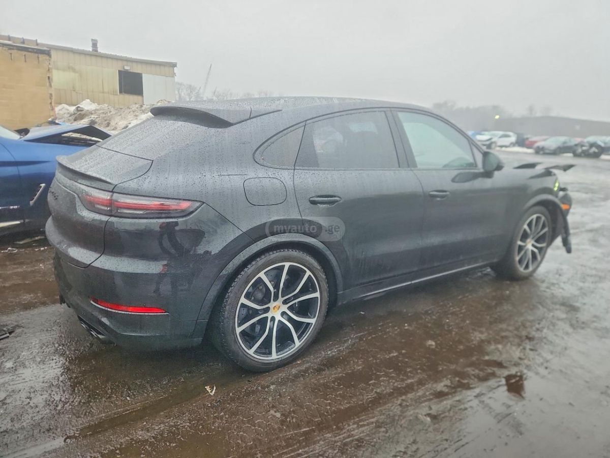 Porsche Cayenne 2023 — миниатюра 3