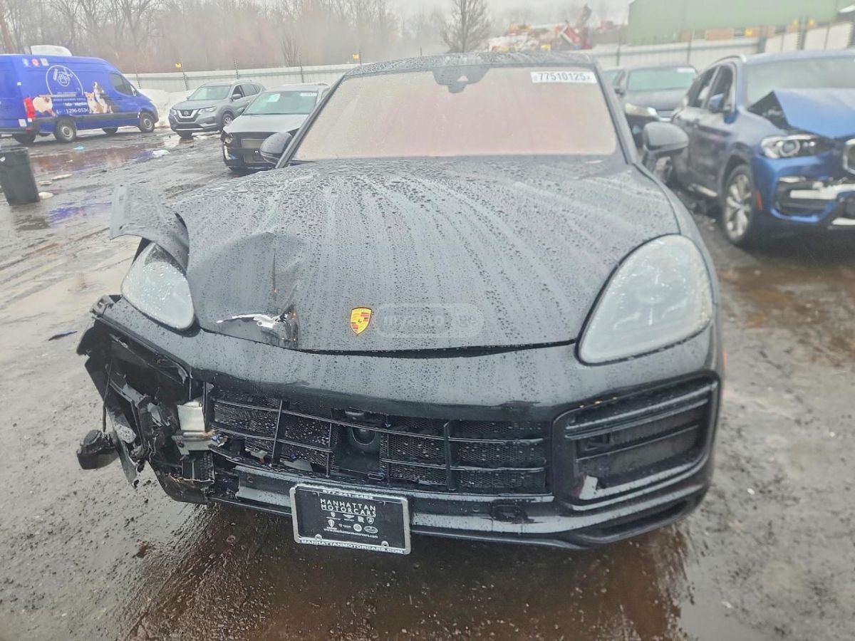 Porsche Cayenne 2023 — миниатюра 5