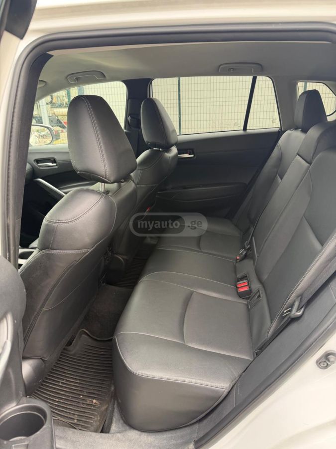 Toyota Corolla Cross - фото 6