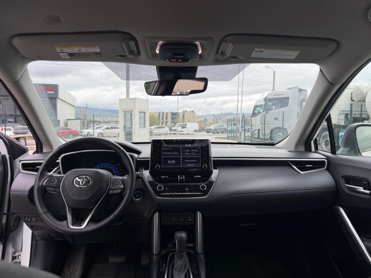 Toyota Corolla Cross - фото 7