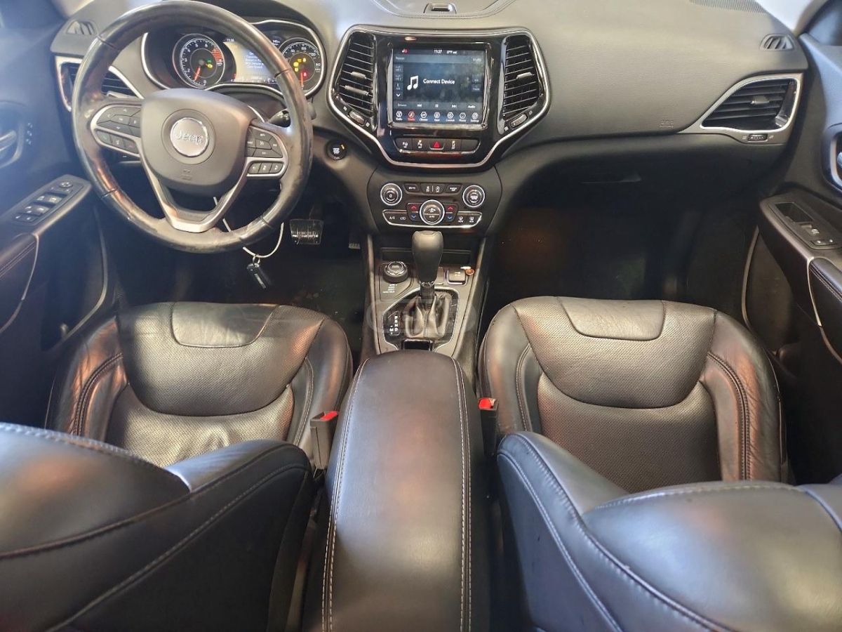 Jeep Cherokee - фото 8