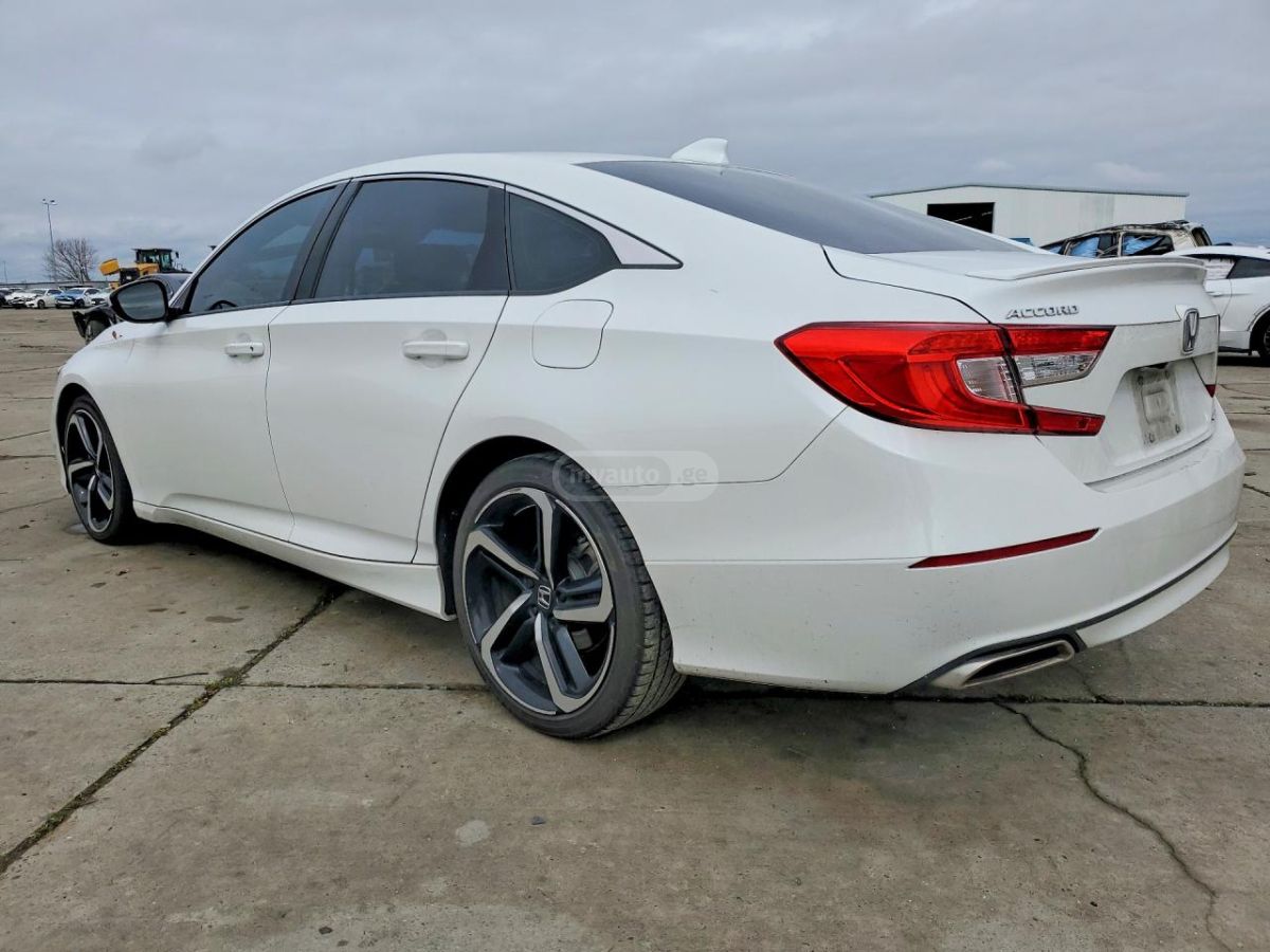 Honda Accord - фото 2