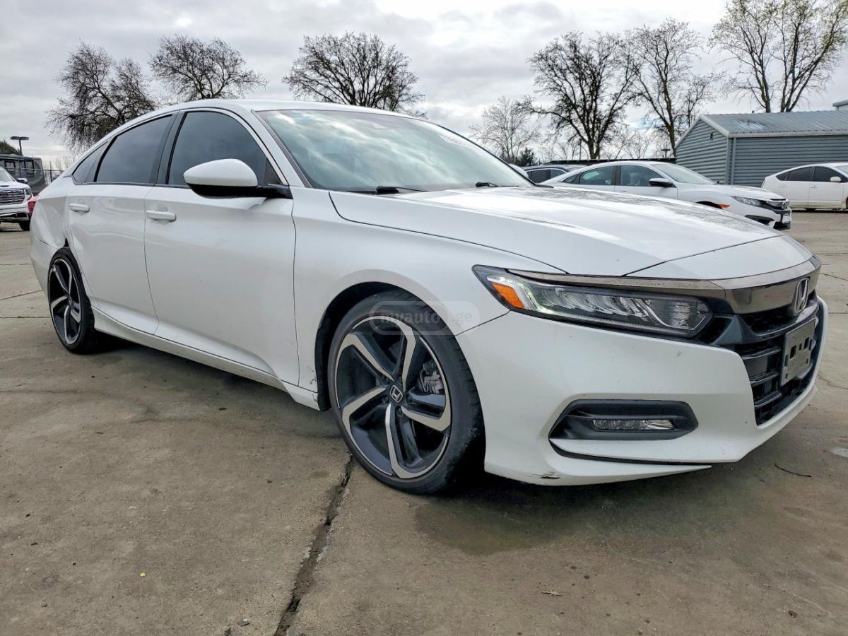 Honda Accord - фото 4