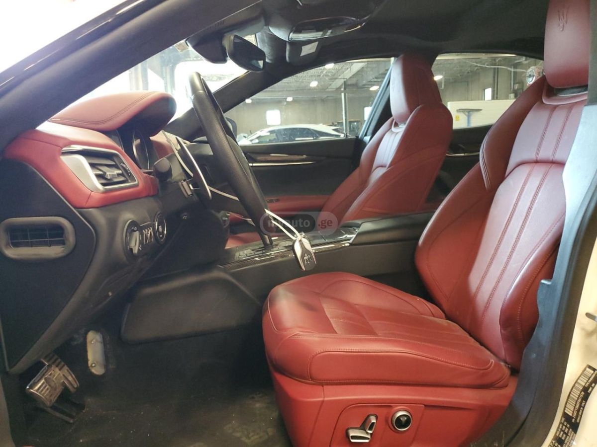 Maserati Ghibli 2023 — миниатюра 6