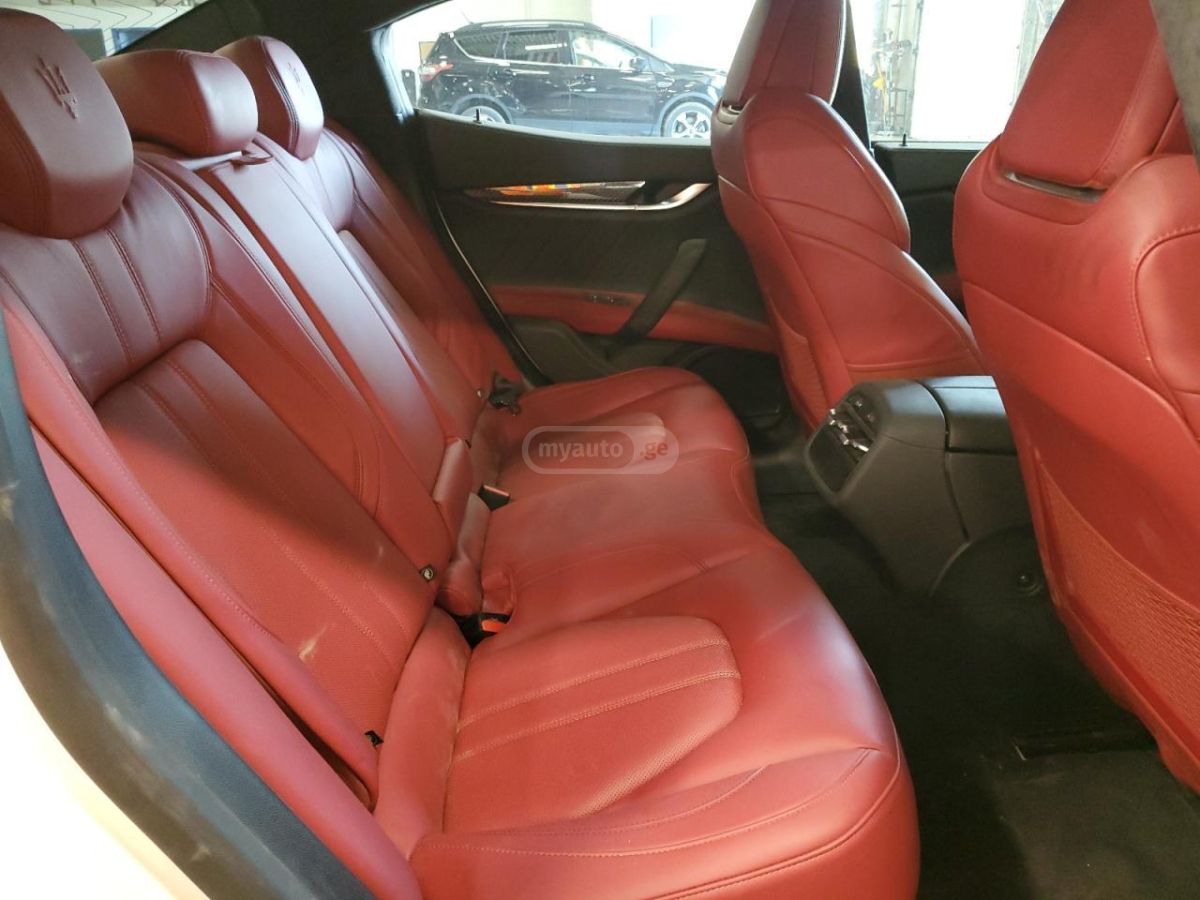 Maserati Ghibli 2023 — миниатюра 8