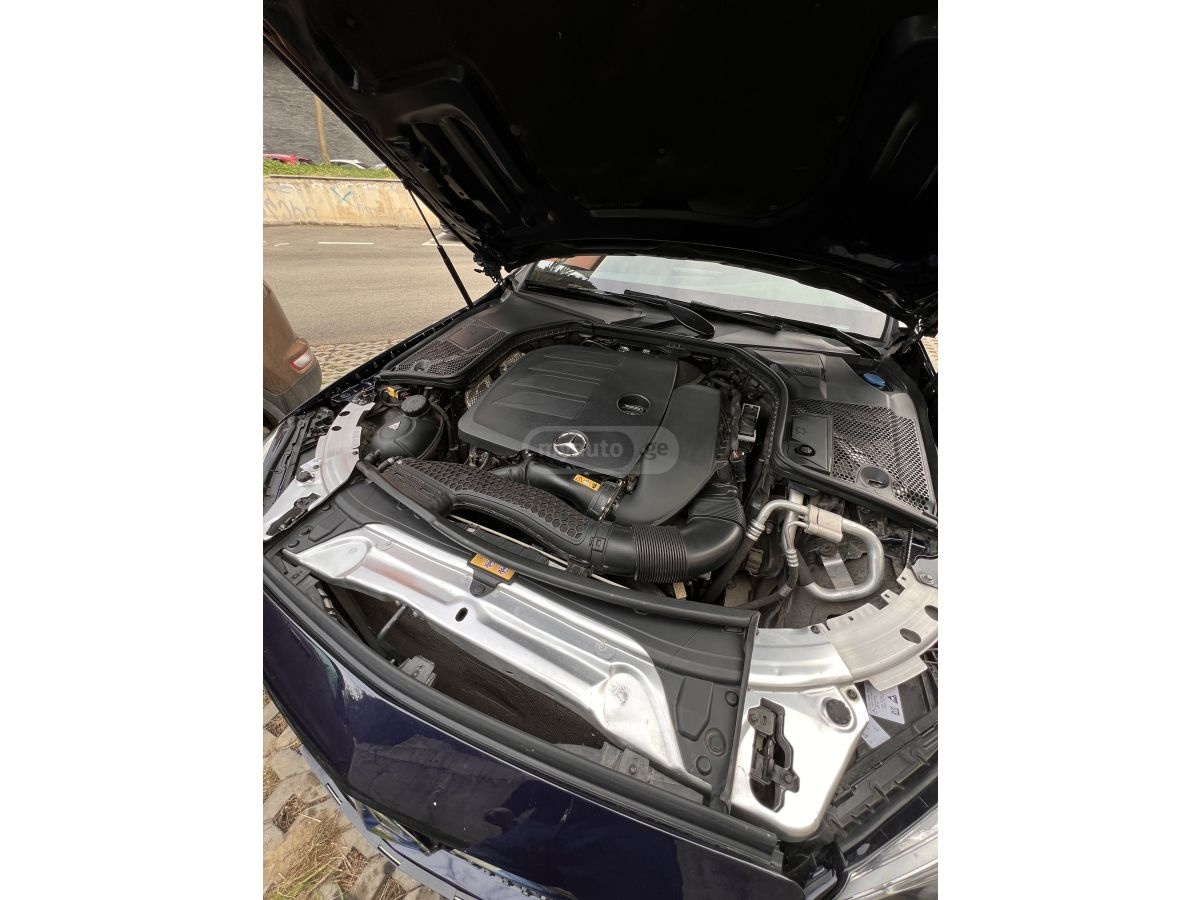 Mercedes-Benz C 300 - фото 14