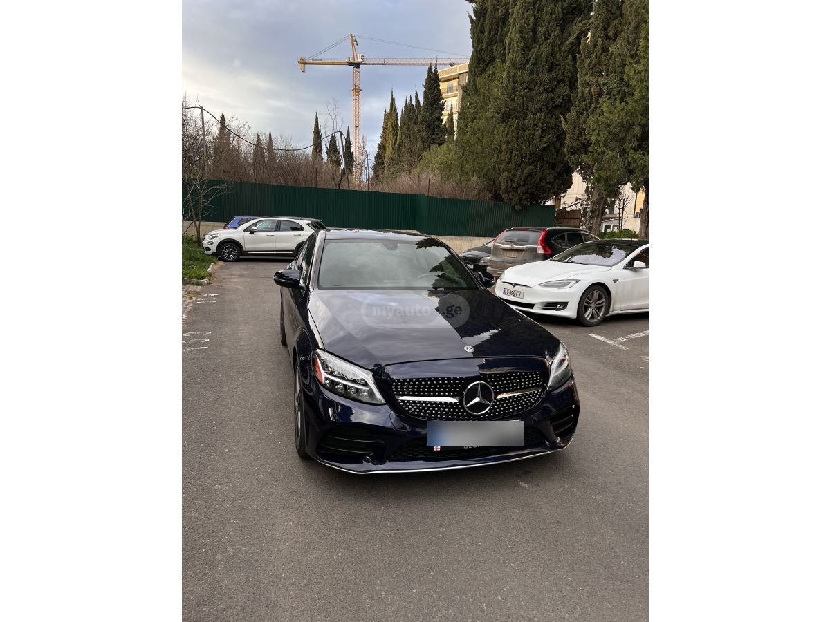 Mercedes-Benz C 300 - фото 3