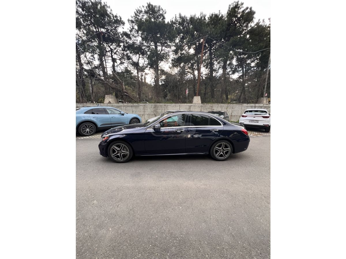 Mercedes-Benz C 300 - фото 4