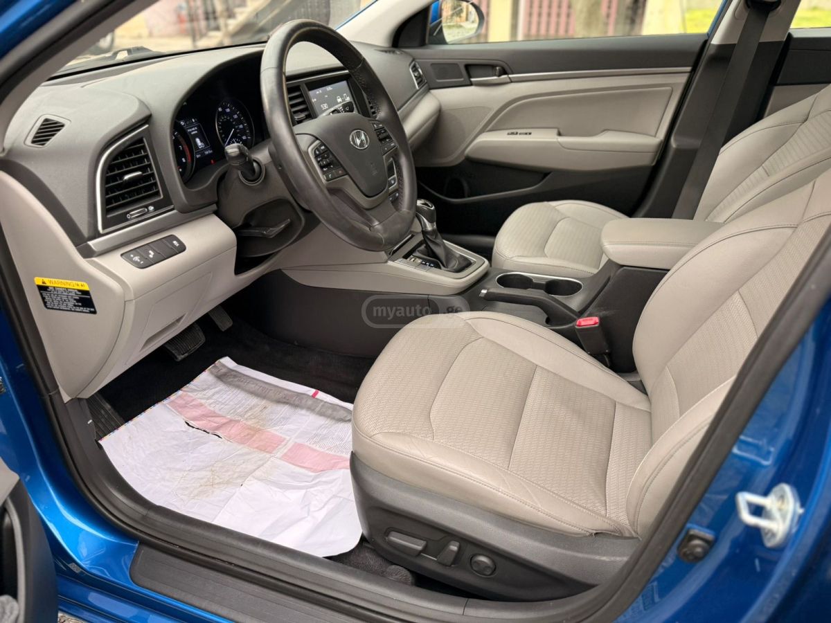 Hyundai Elantra - фото 10