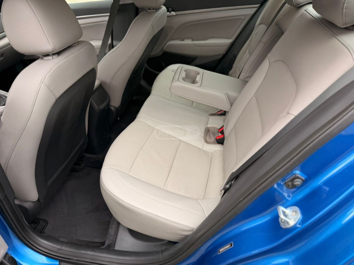 Hyundai Elantra - фото 13