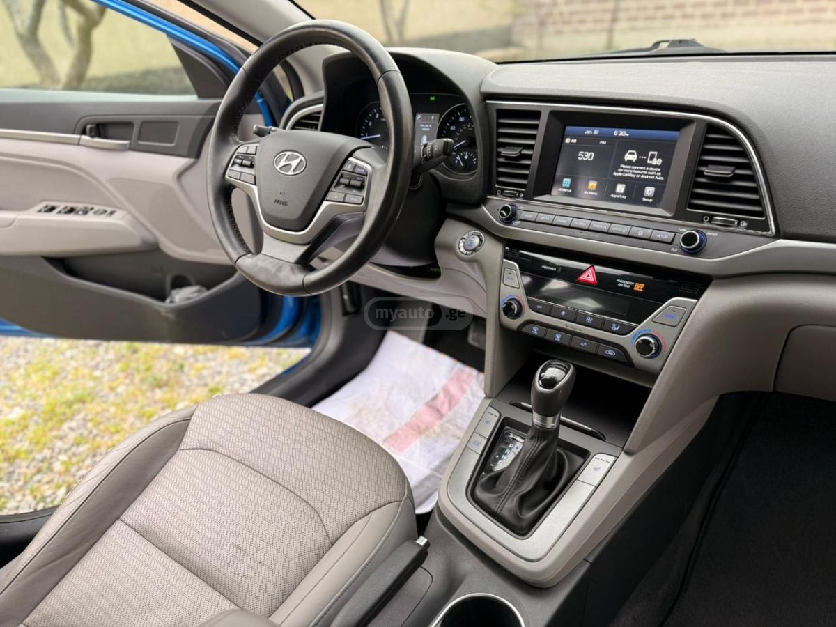 Hyundai Elantra - фото 15