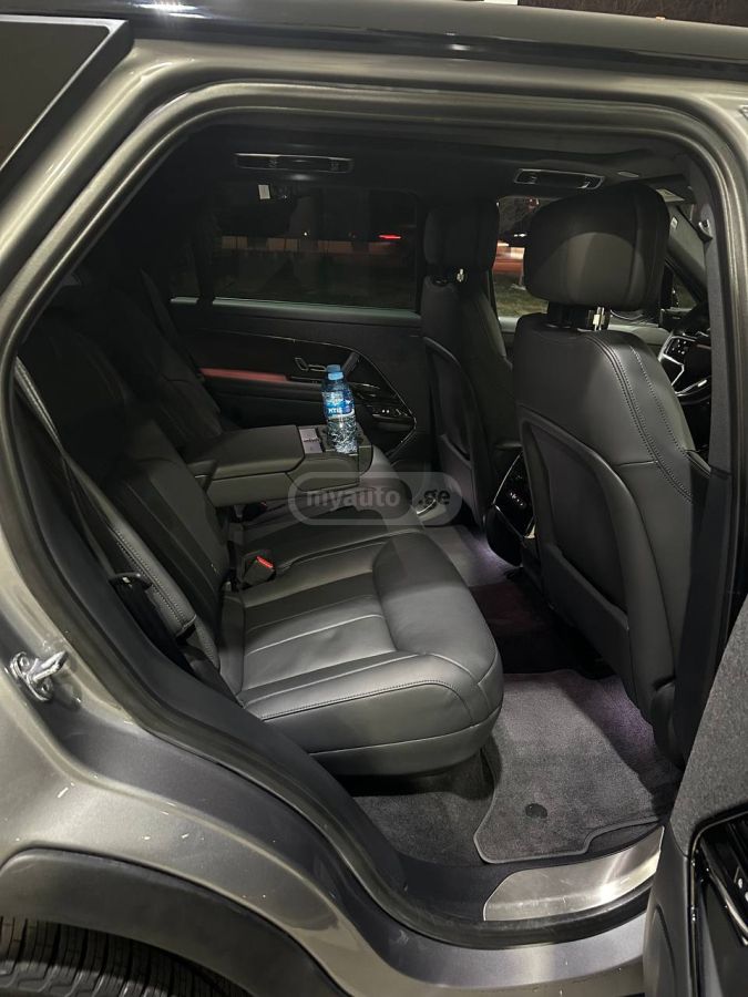 Land Rover SE 4dr 4x4 Automatic — миниатюра 11