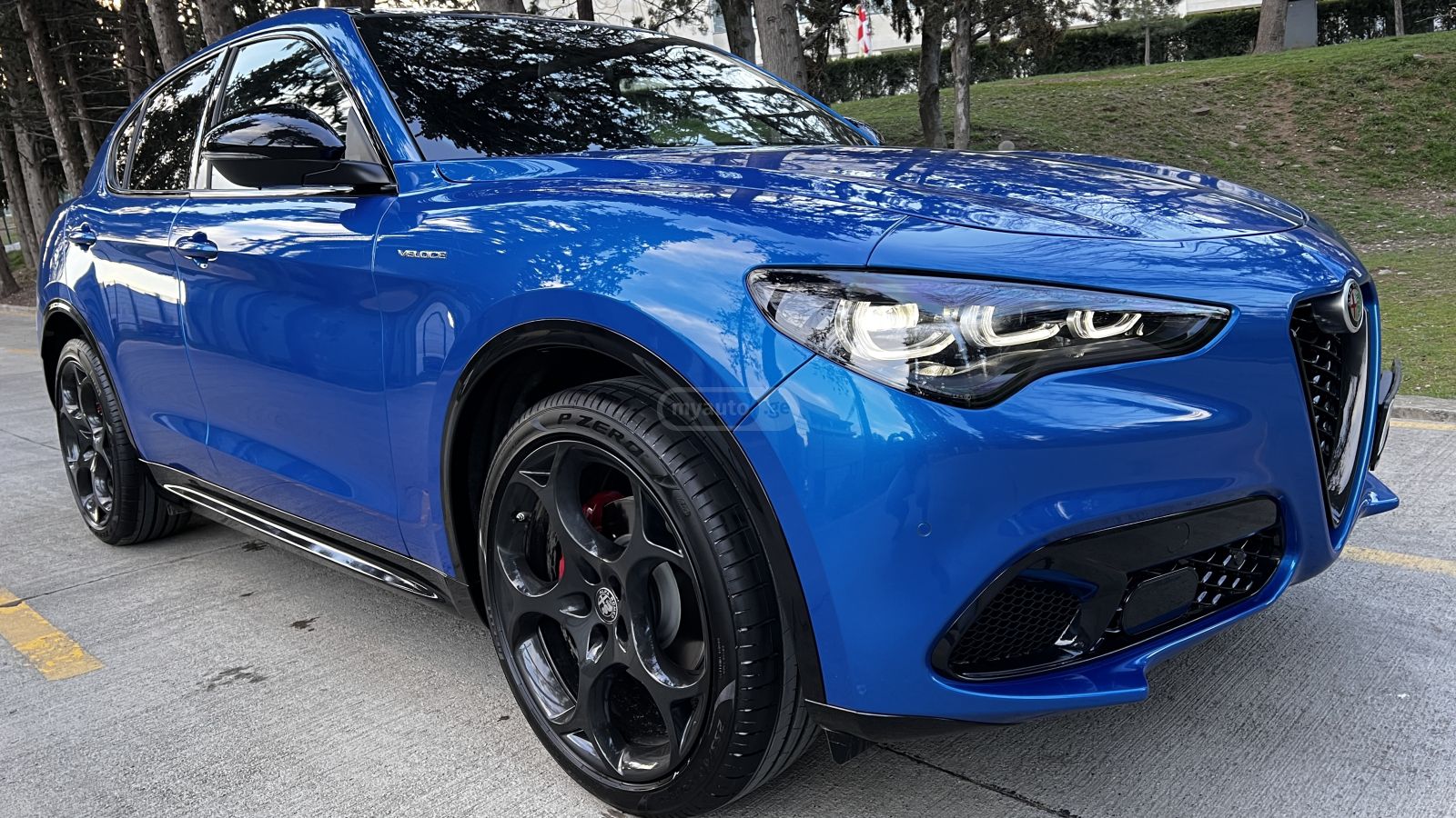 Alfa Romeo Q4 Veloce Sport High Spec Trim — миниатюра 7