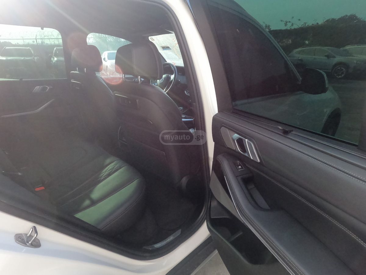 BMW X5 - фото 10