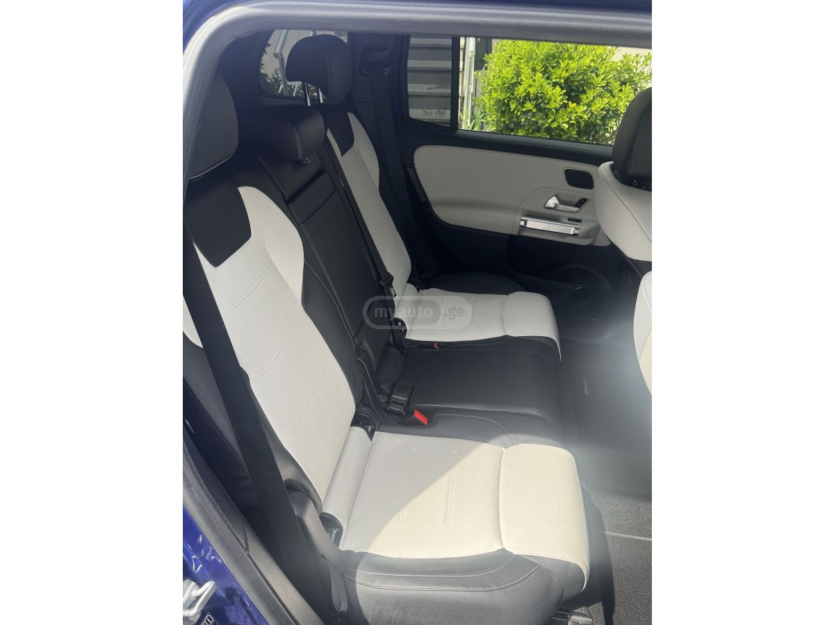 Mercedes-Benz GLB 250 - фото 14