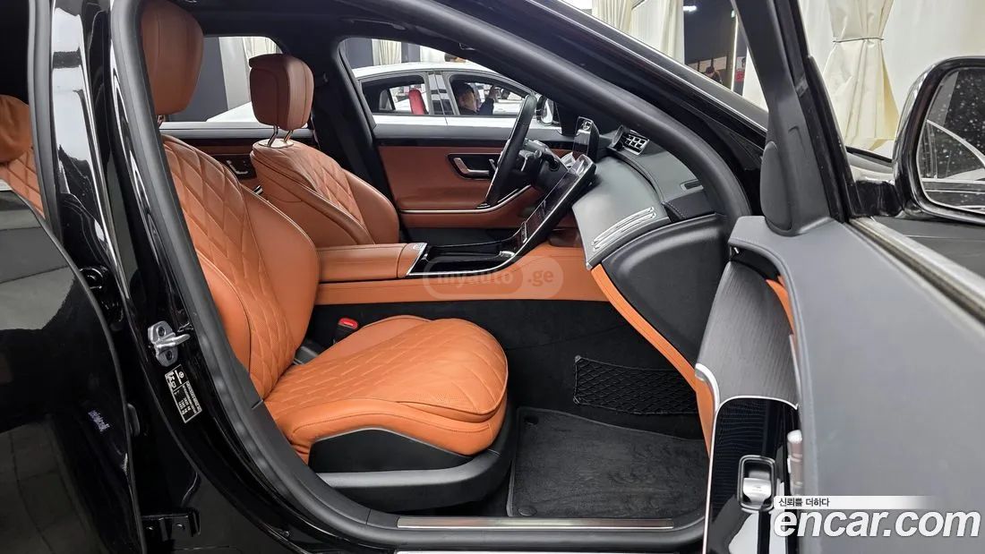 Mercedes-Benz 600 2022 — миниатюра 11