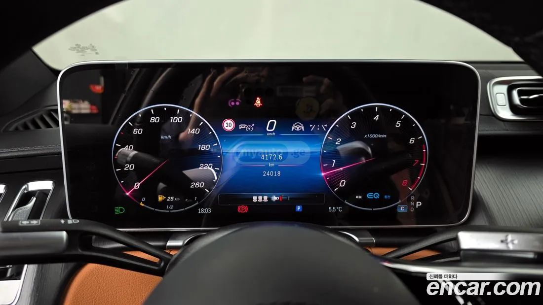 Mercedes-Benz 600 2022 — миниатюра 8