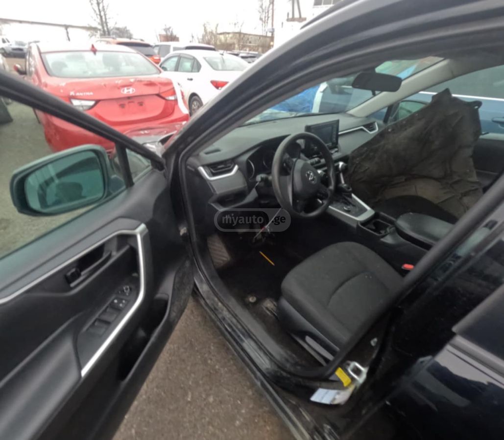 Toyota RAV 4 - фото 11