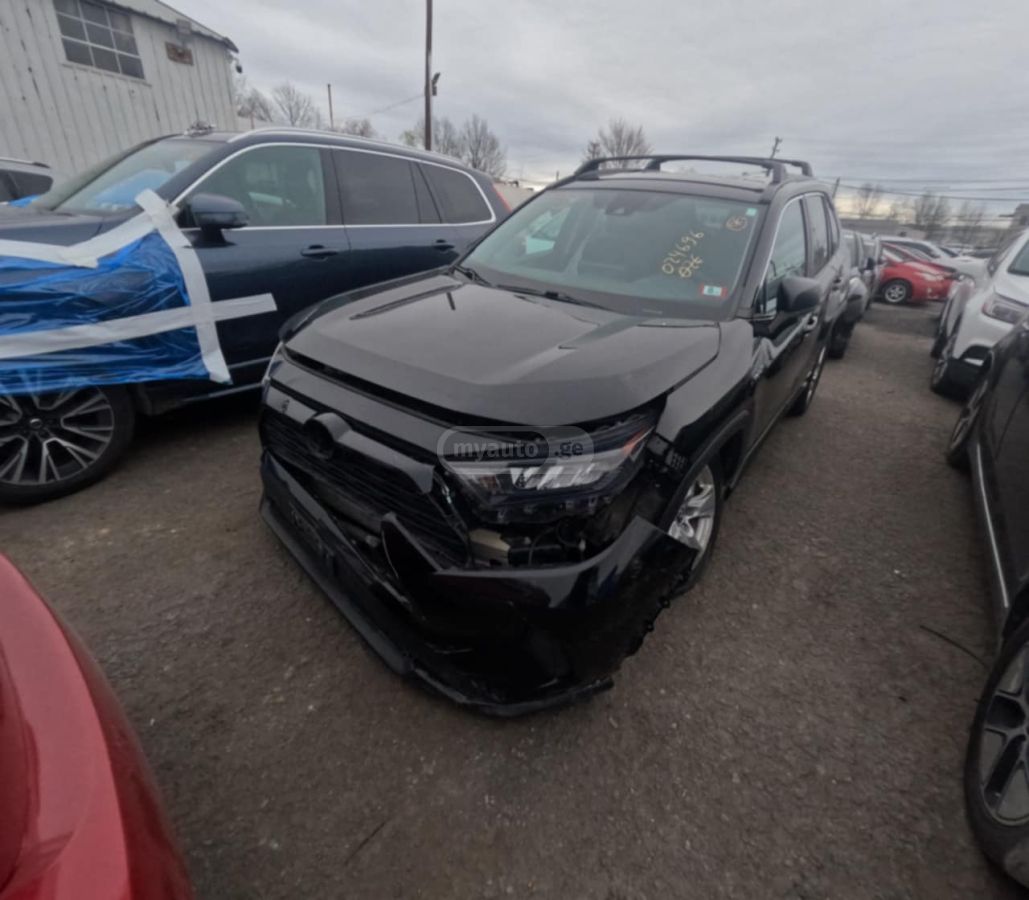 Toyota RAV 4 - фото 9