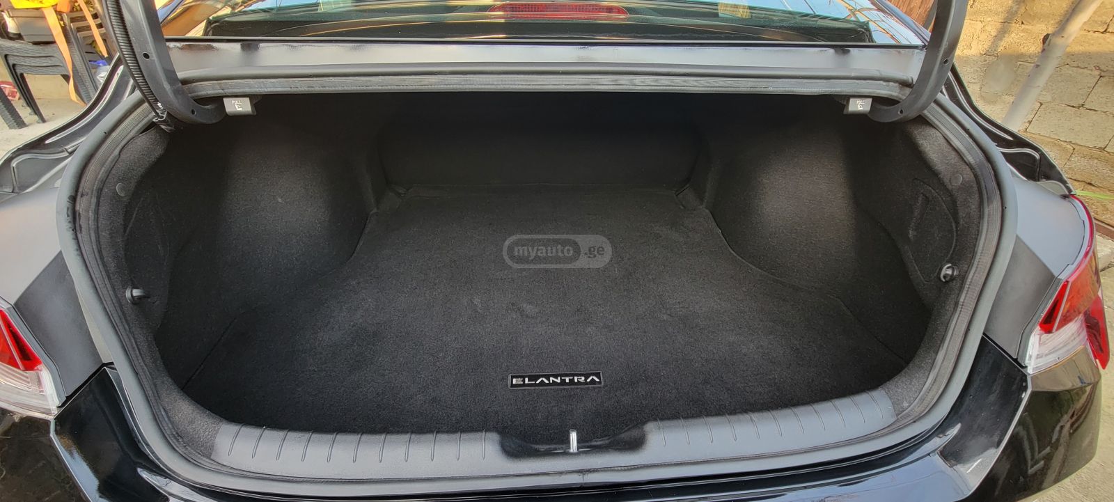 Hyundai SE 4dr Sedan CVT — миниатюра 10