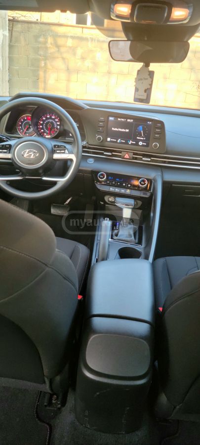 Hyundai SE 4dr Sedan CVT — миниатюра 12