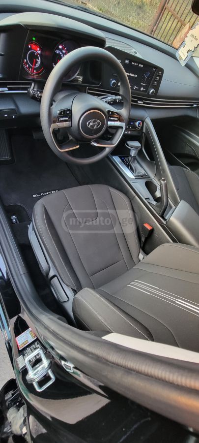 Hyundai SE 4dr Sedan CVT — миниатюра 7