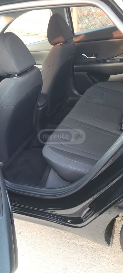 Hyundai SE 4dr Sedan CVT — миниатюра 8