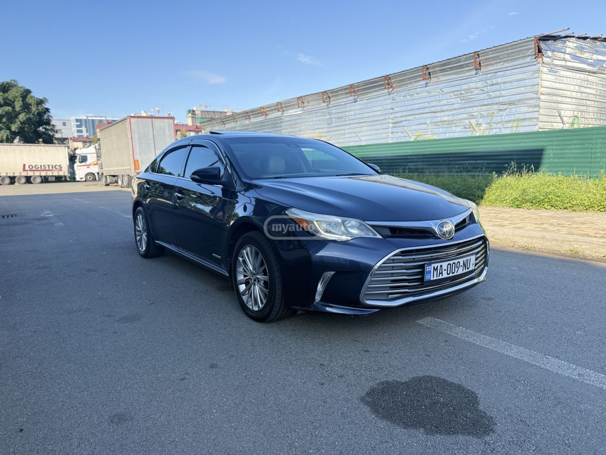 Toyota Avalon - фото 1