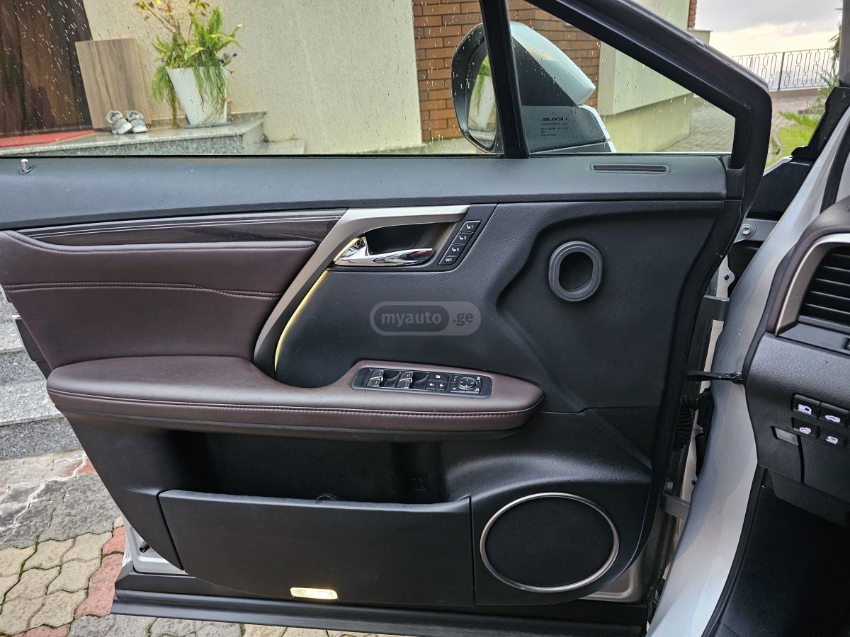 Lexus RX 450 - фото 11