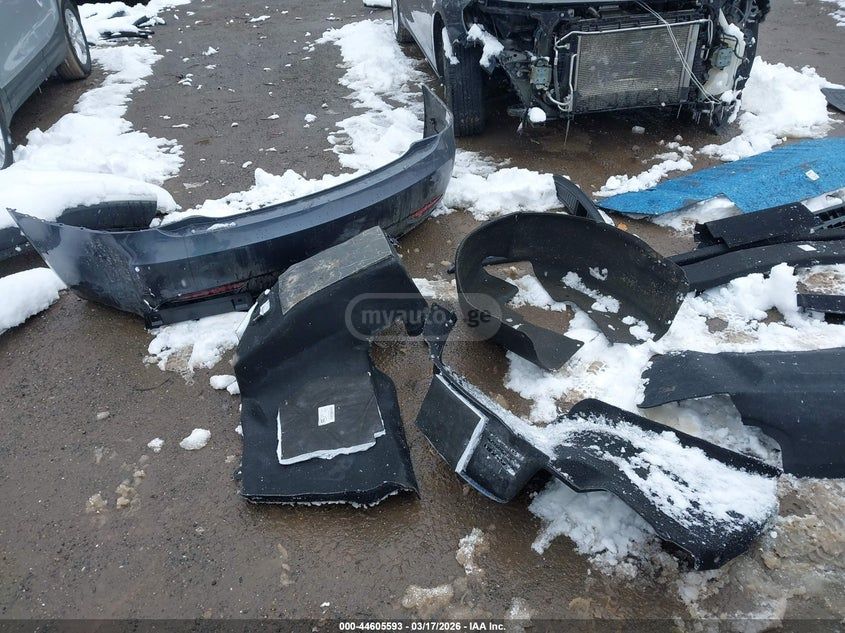 Tesla Model S - фото 12