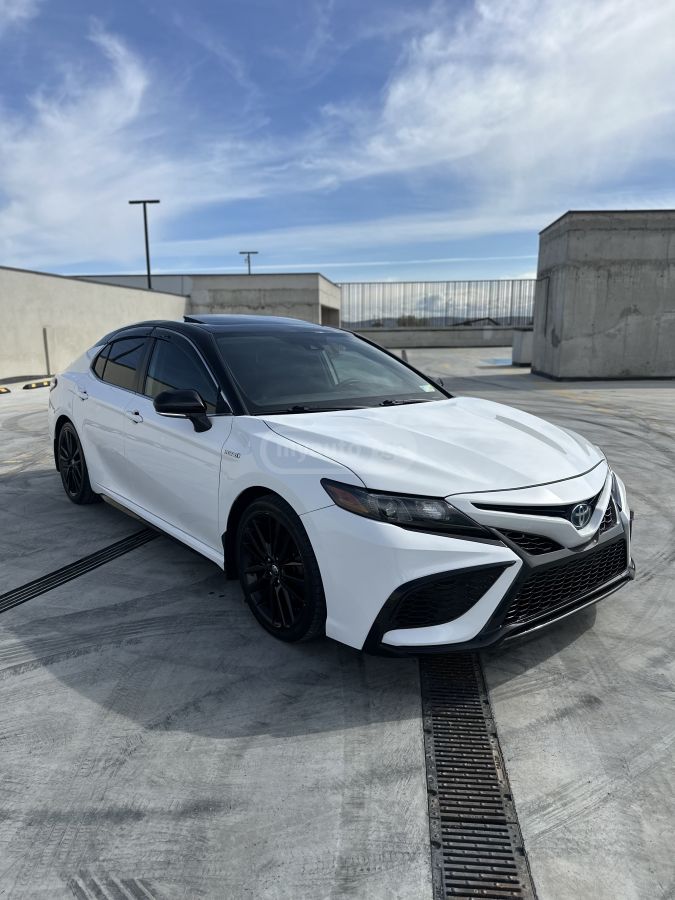 Toyota Camry - фото 3