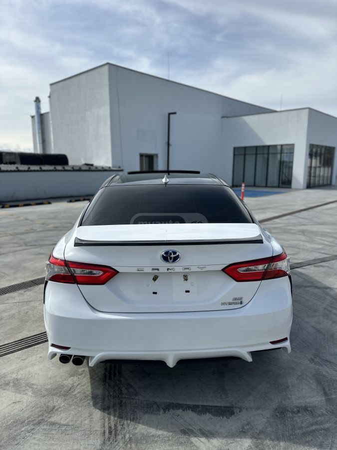 Toyota Camry - фото 4