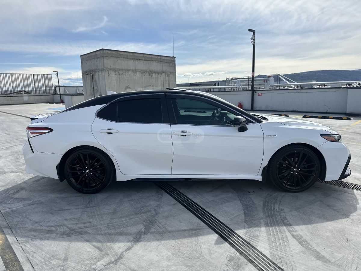 Toyota Camry - фото 7