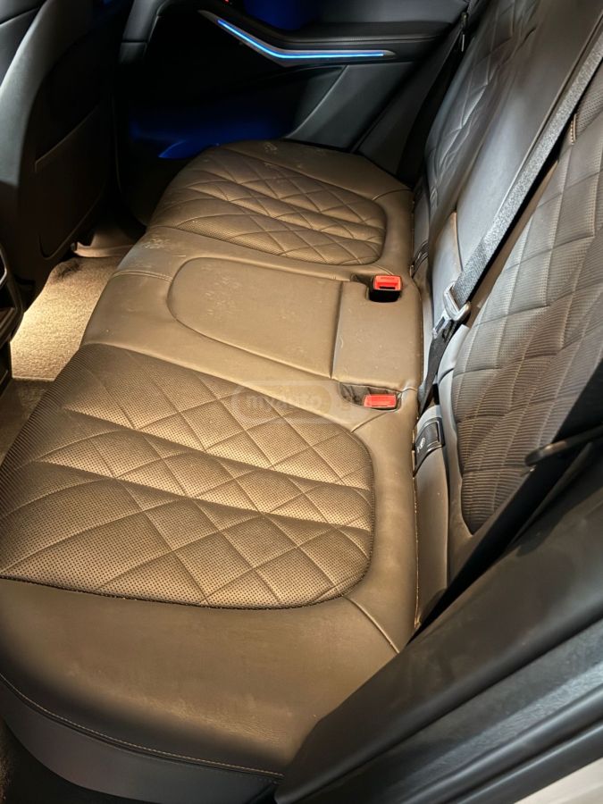 BMW xDrive40i 4dr All-Wheel Drive — миниатюра 13