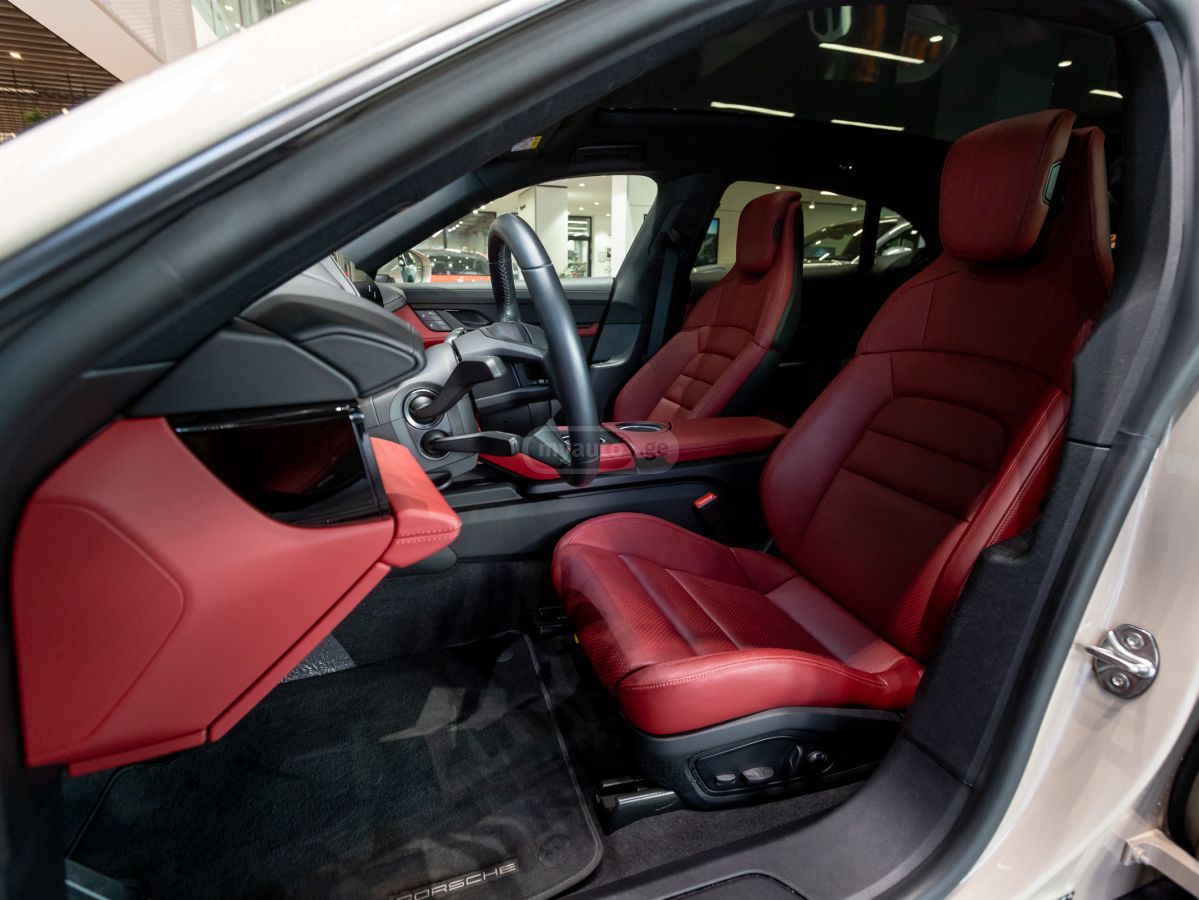 Porsche Taycan 4 S 2023 — миниатюра 10