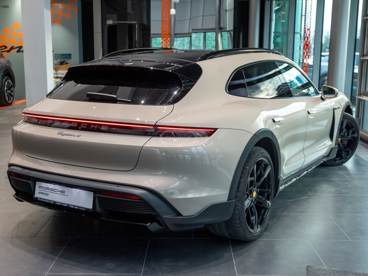 Porsche Taycan 4 S 2023 — миниатюра 6