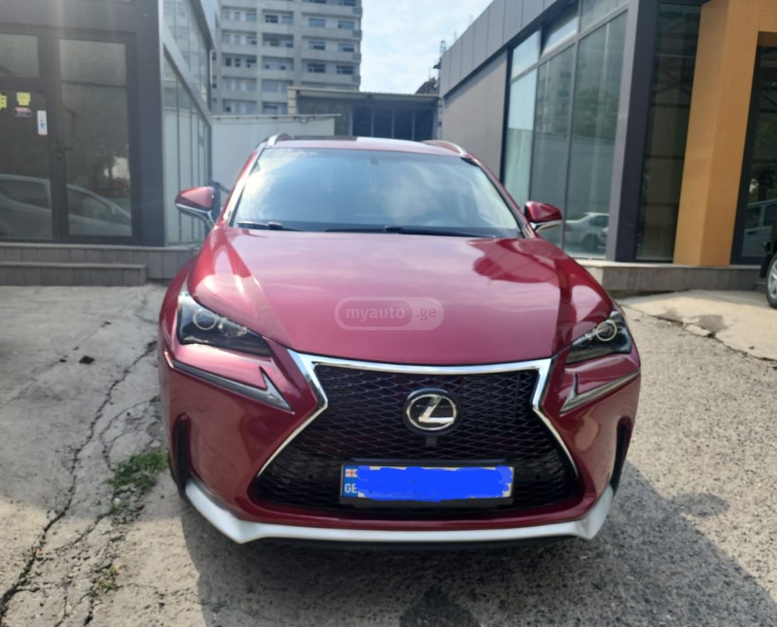 Lexus NX 200 - фото 1