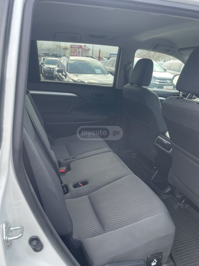 Toyota Highlander - фото 11