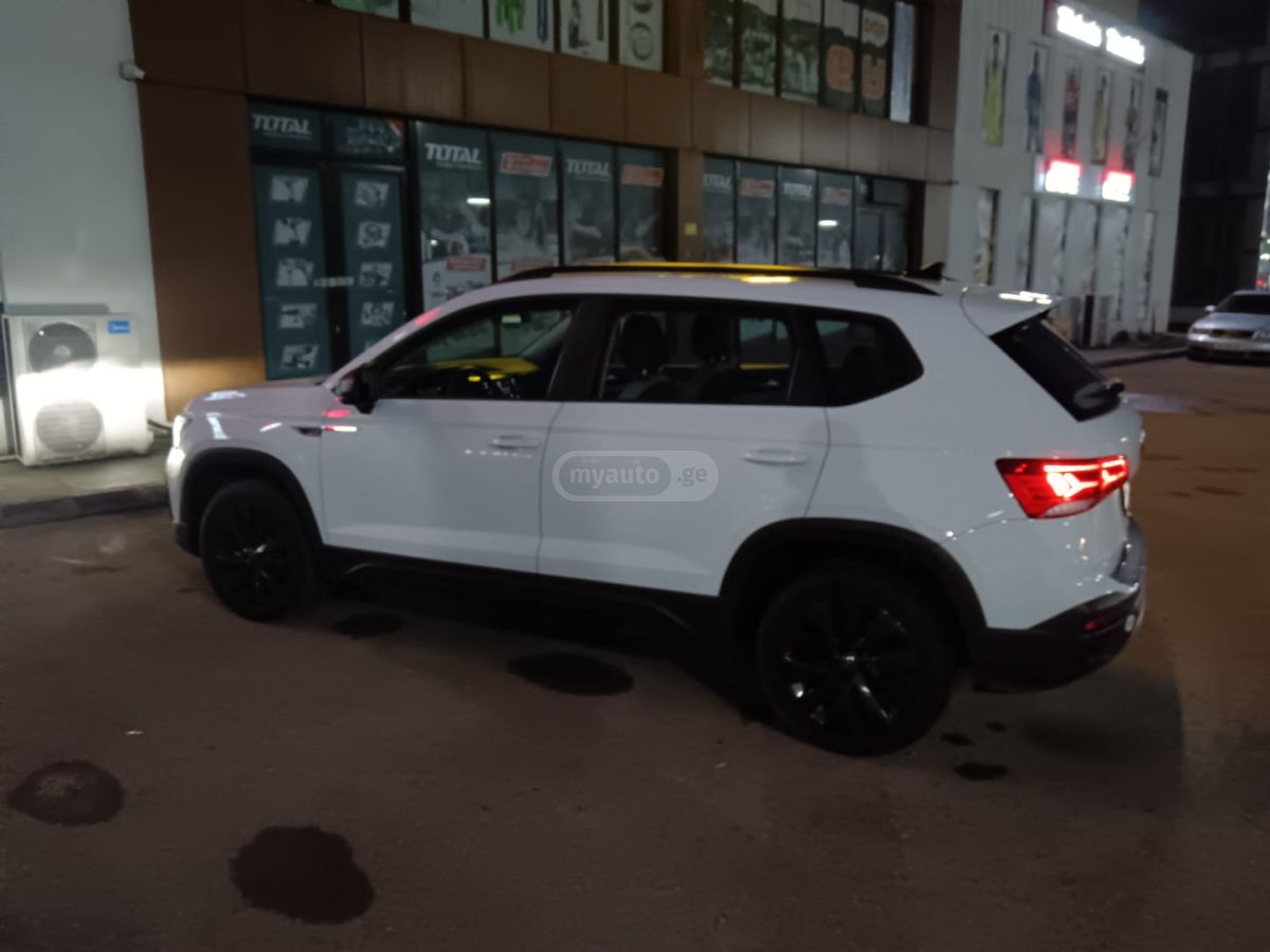 Volkswagen Taos - фото 6