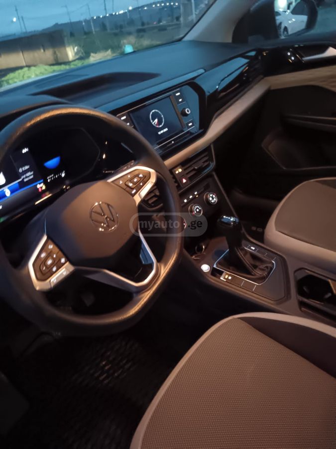 Volkswagen Taos - фото 8