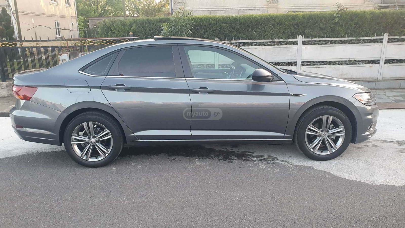 Volkswagen Jetta - фото 4