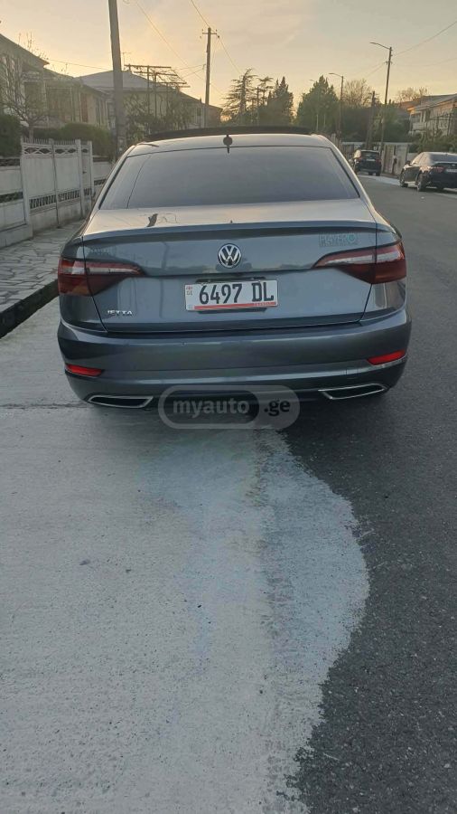 Volkswagen Jetta - фото 8