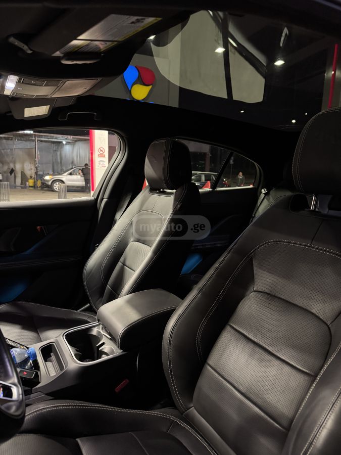 Jaguar I-Pace 2021 — миниатюра 10