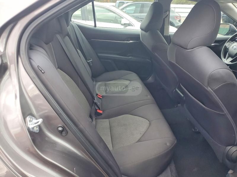 Toyota Camry - фото 10