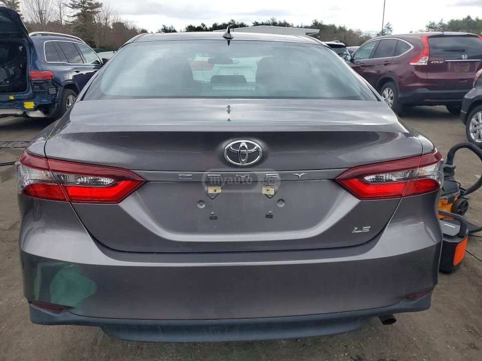 Toyota Camry - фото 6