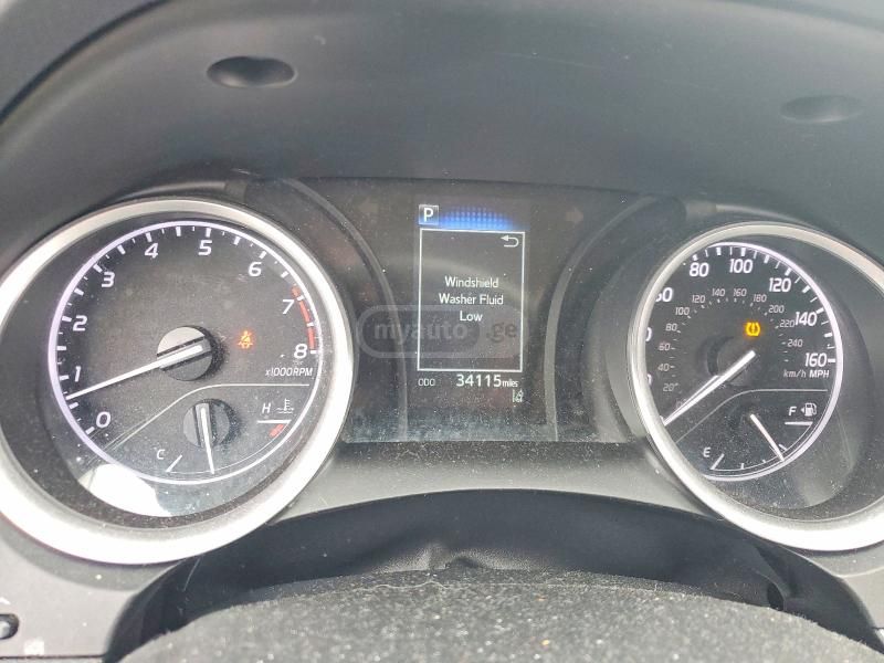 Toyota Camry - фото 9