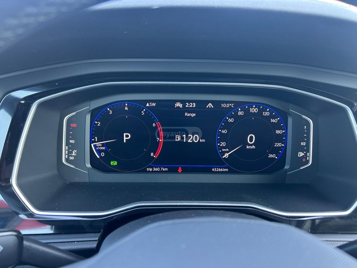 Volkswagen Jetta - фото 10