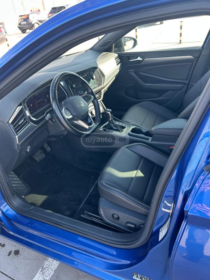 Volkswagen Jetta - фото 7