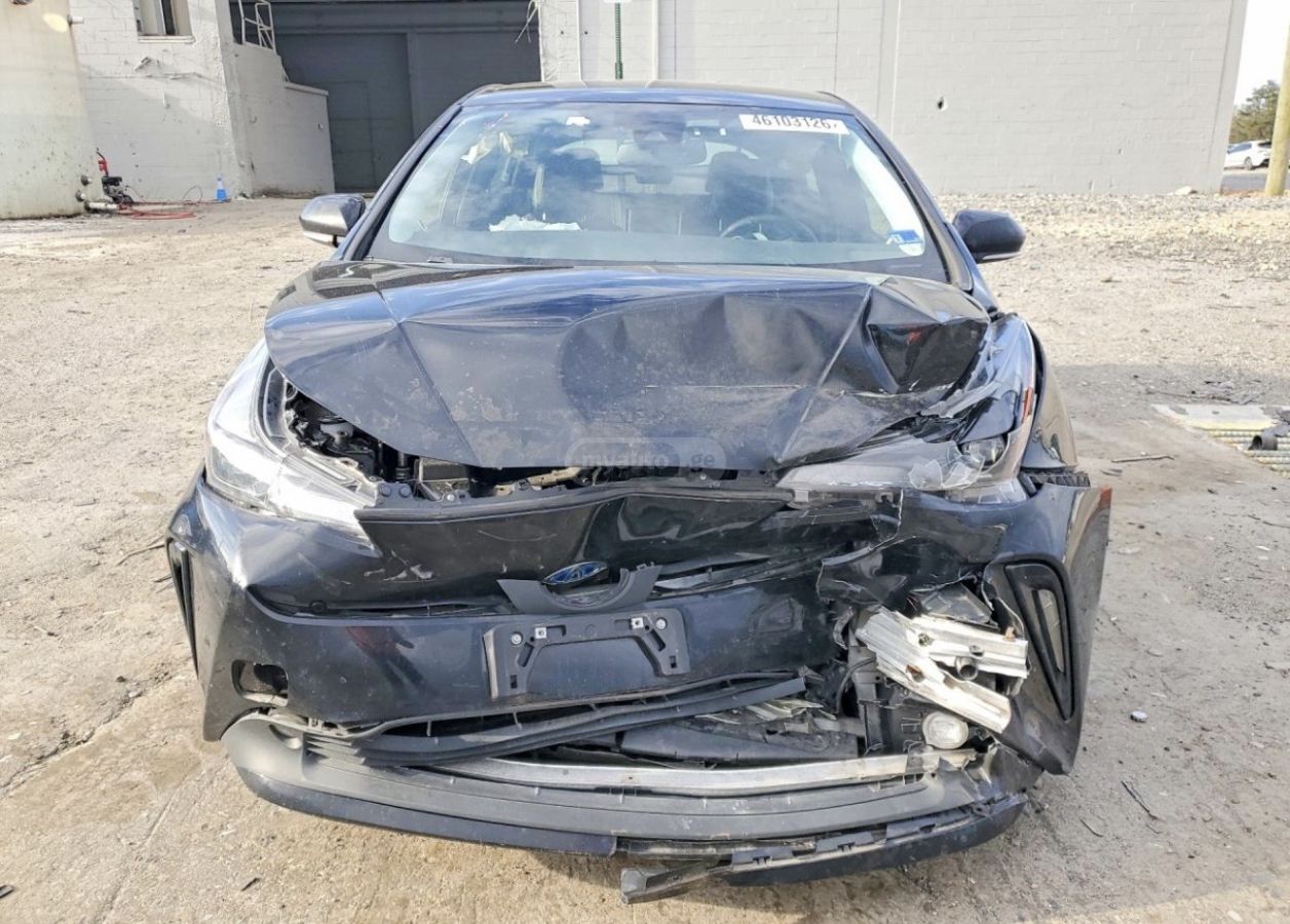 Toyota Prius - фото 3