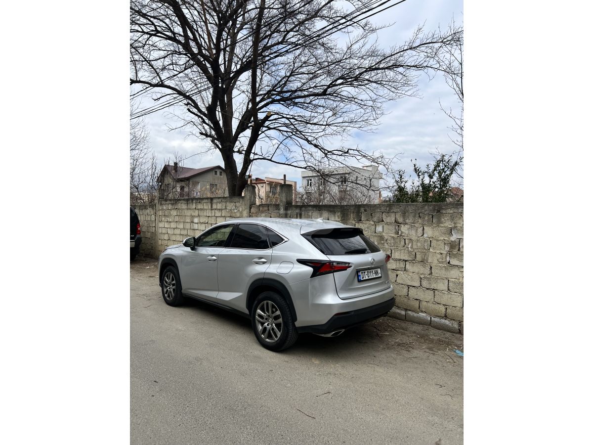 Lexus NX 200 - фото 3